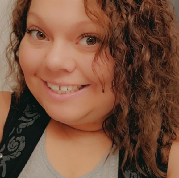 Meet your Posher, Tiffany - Picture 1 of 1